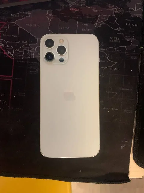 iPhone 12 Pro Max 256GB серебристый - Электроника в Уфа