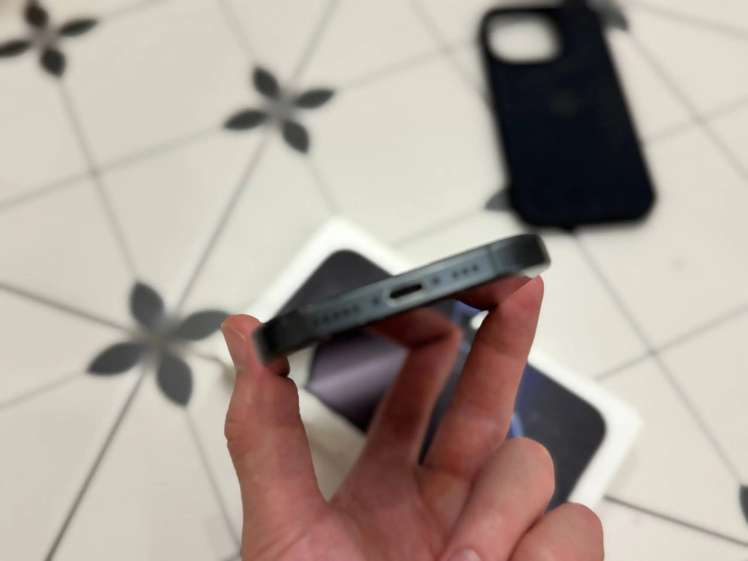 iPhone 16 Pro 128 GB - Телефоны (Электроника) в Уфа