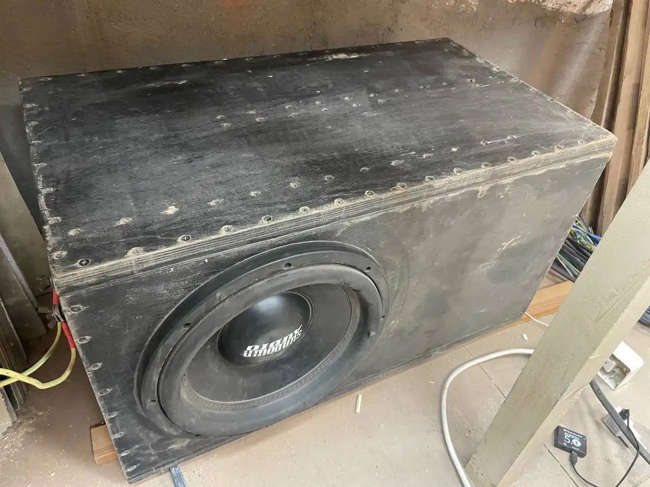 Продажа автозвукового оборудования