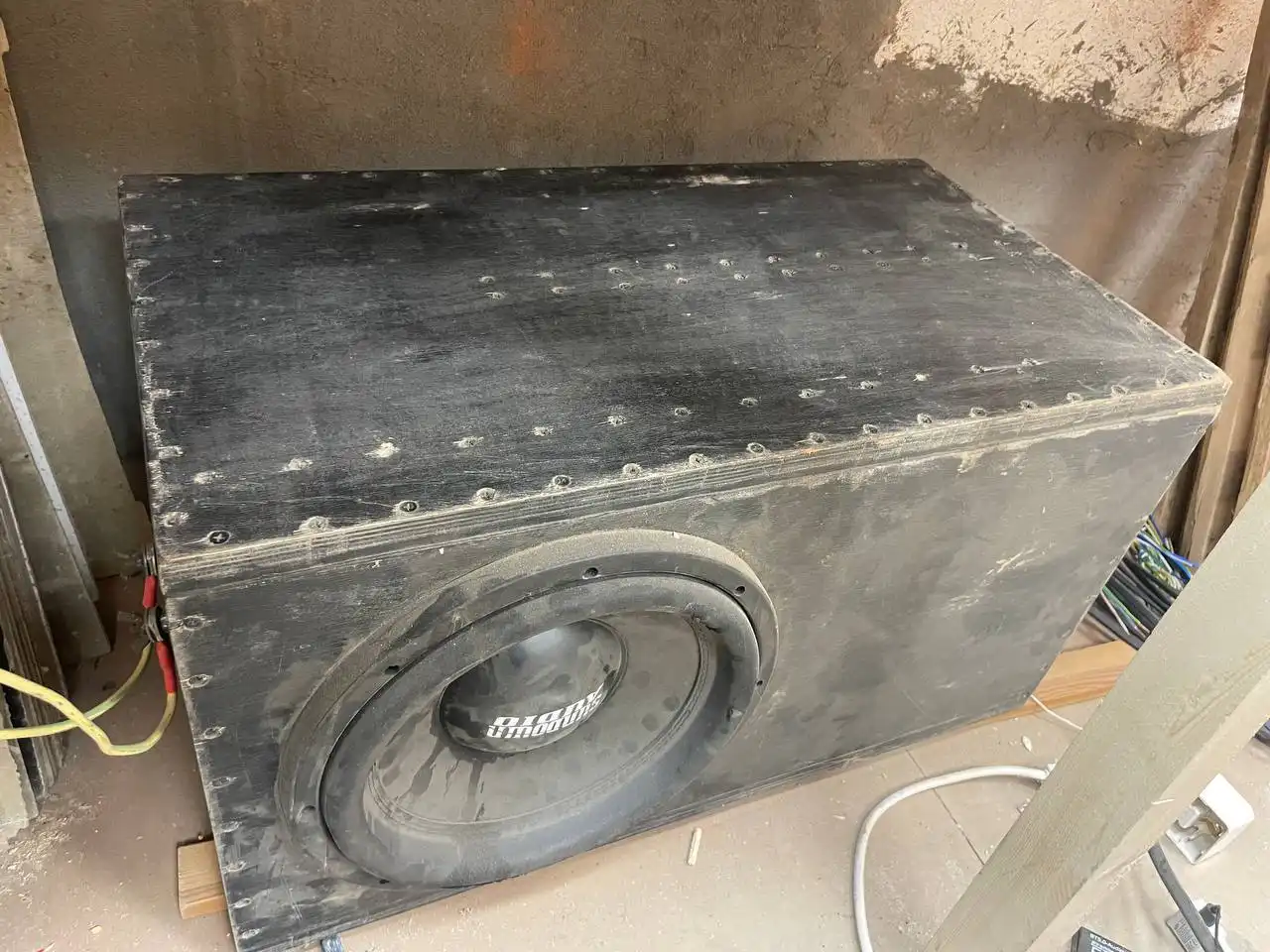 Продажа автозвукового оборудования