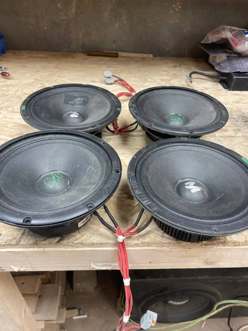 Продажа автозвукового оборудования