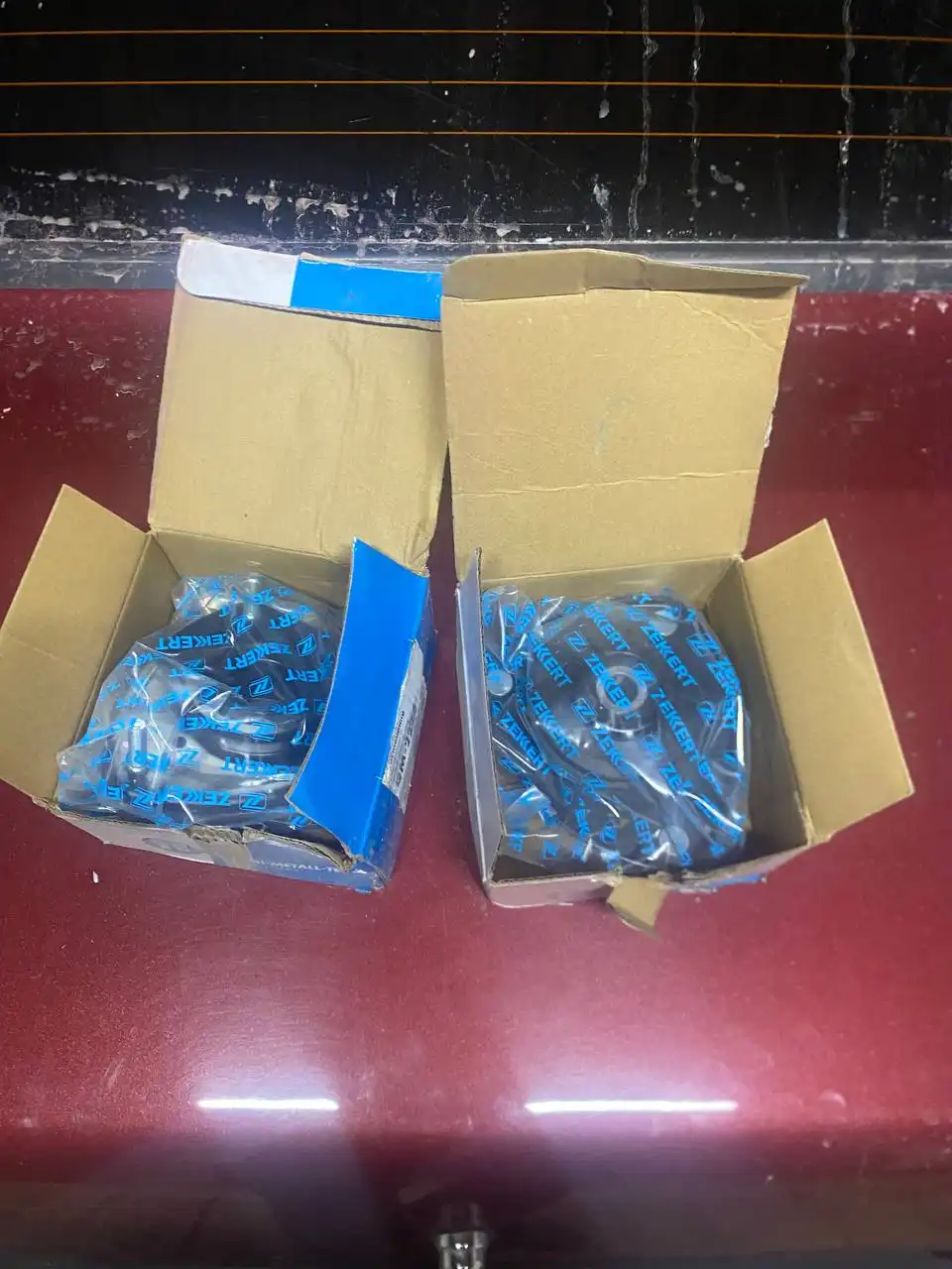 Продажа запчастей для автомобиля Джили