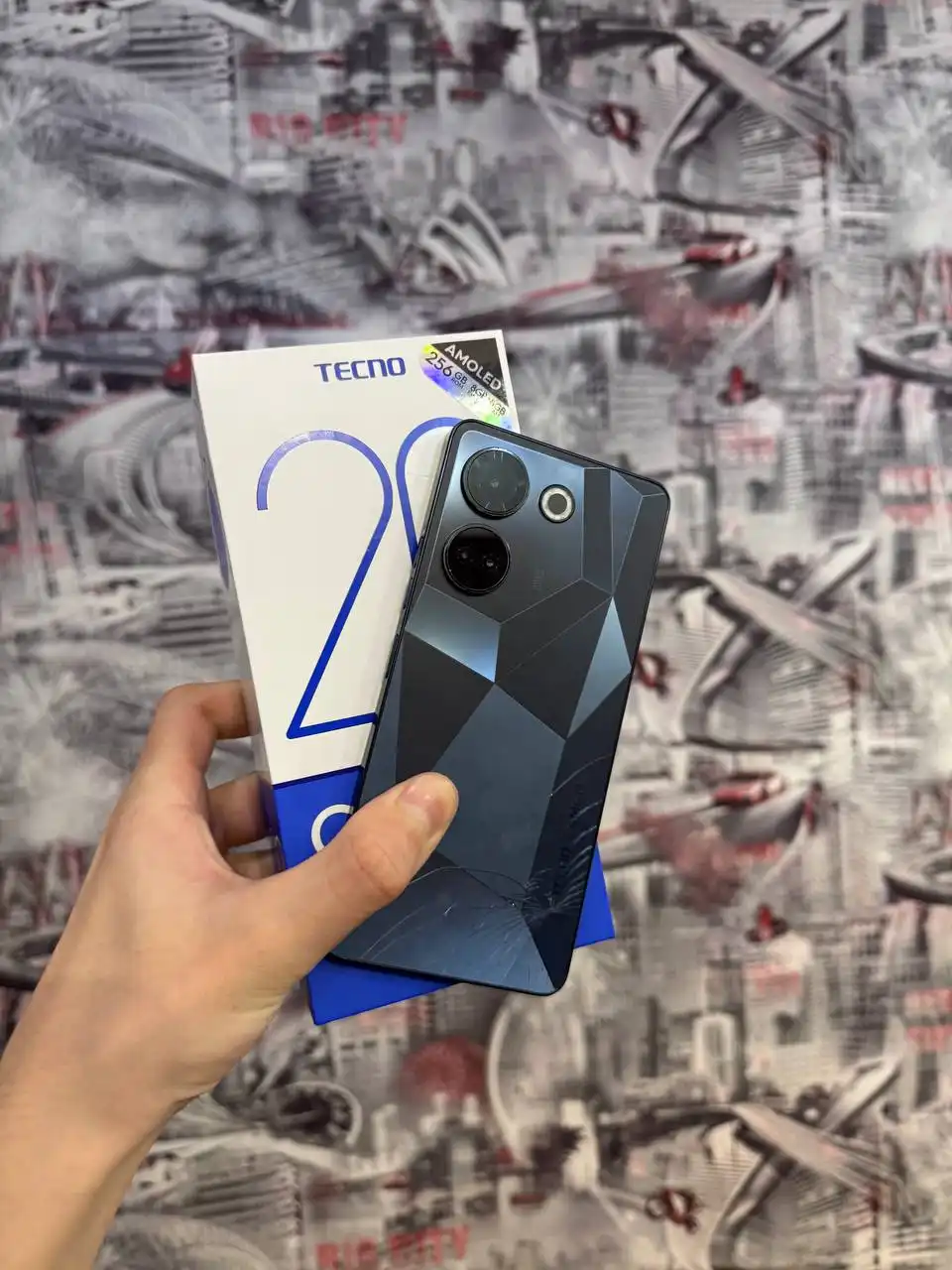 Продам Tecno Camon 20 с повреждением корпуса