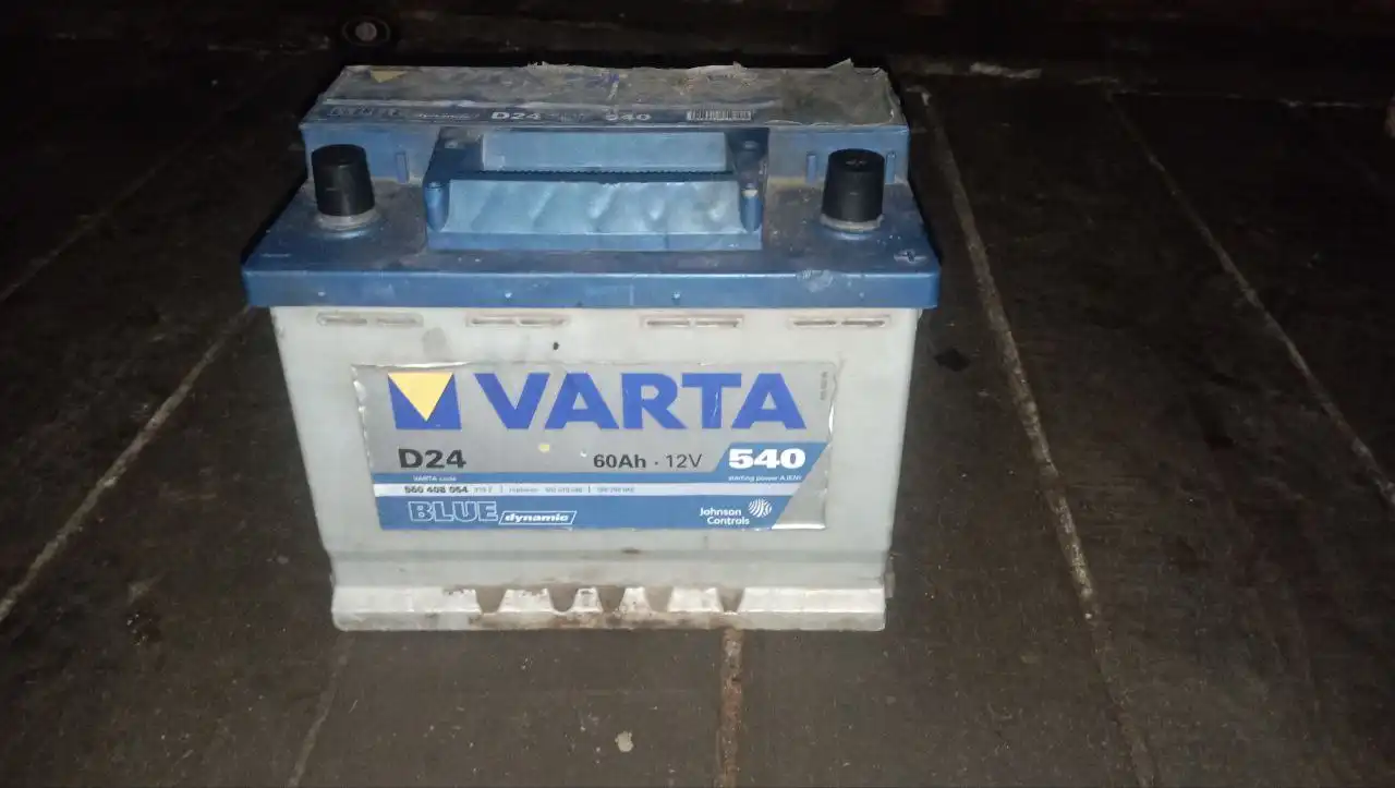 Продам рабочий АКБ