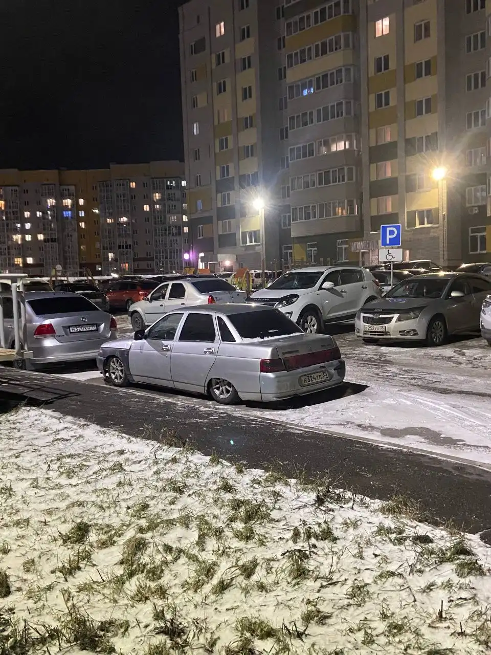 Продажа автомобиля ВАЗ 2006 года с двигателем 1.24 л