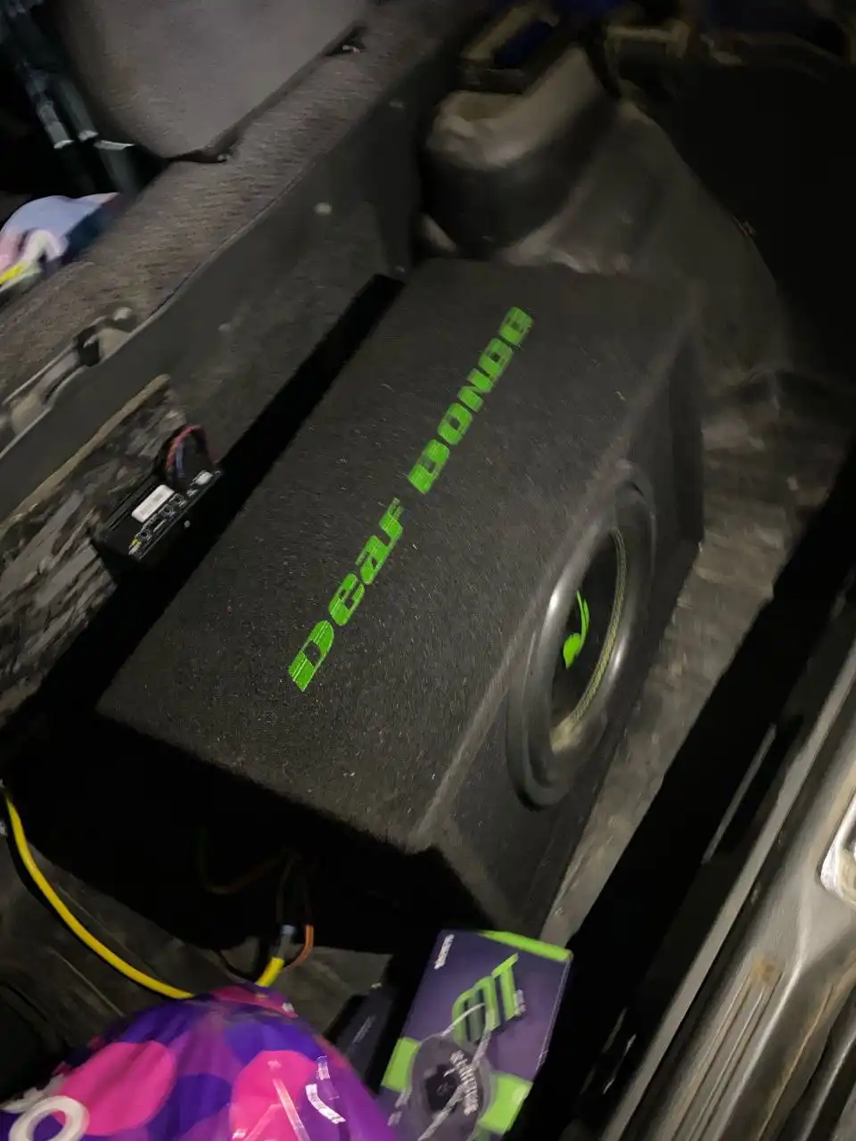 Продам активный саб