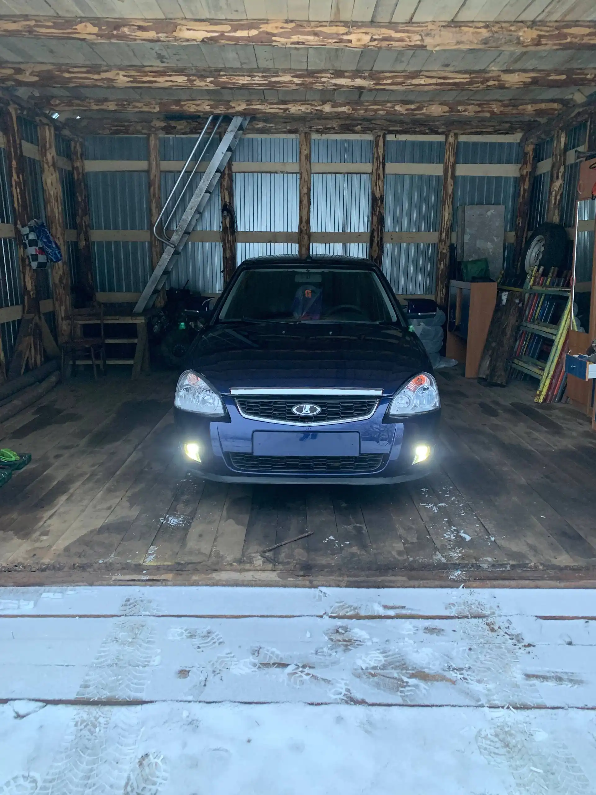 Продам Ладу Приору 2012 года в отличном состоянии