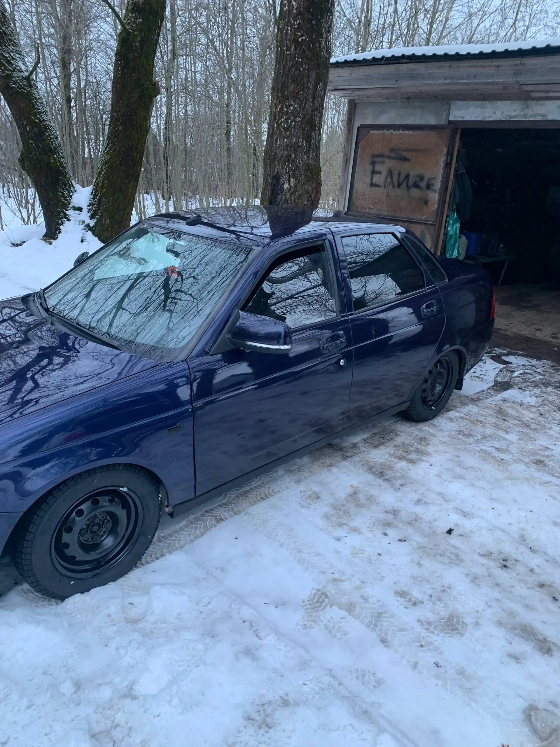 Продам Ладу Приору 2012 года в отличном состоянии