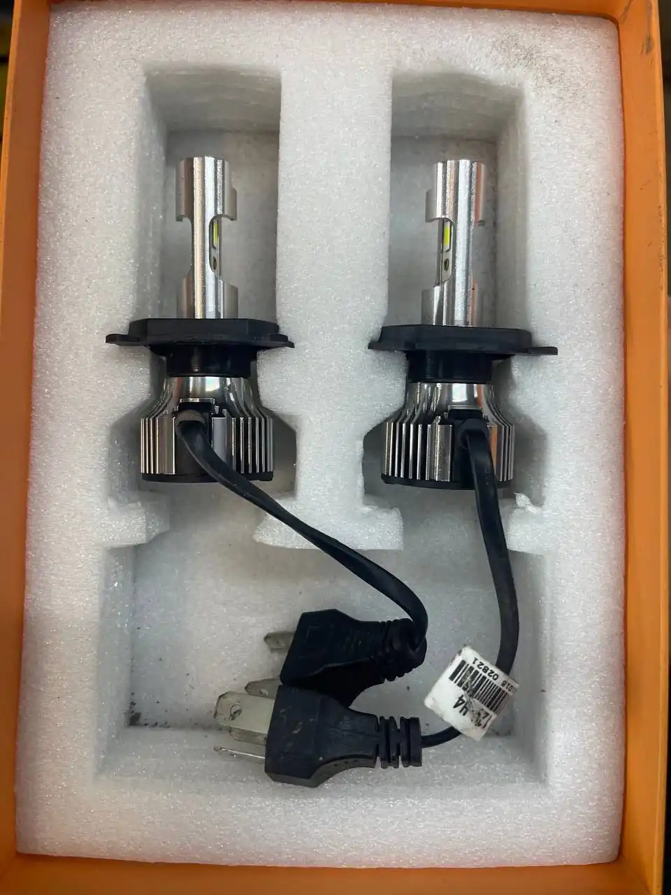 Продажа ламп H4 и комплекта эво ковров на автомобили ВАЗ