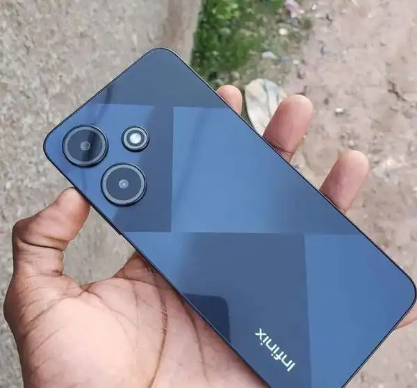 Обмен смартфона Infinix Hot 30i на iPhone