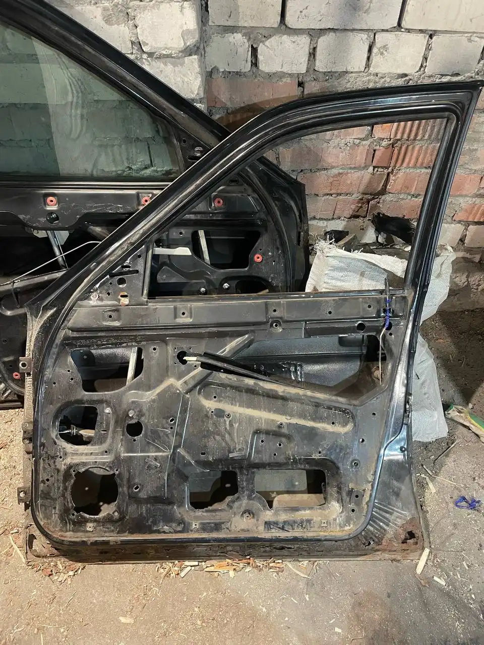 Двери для автомобиля Приора