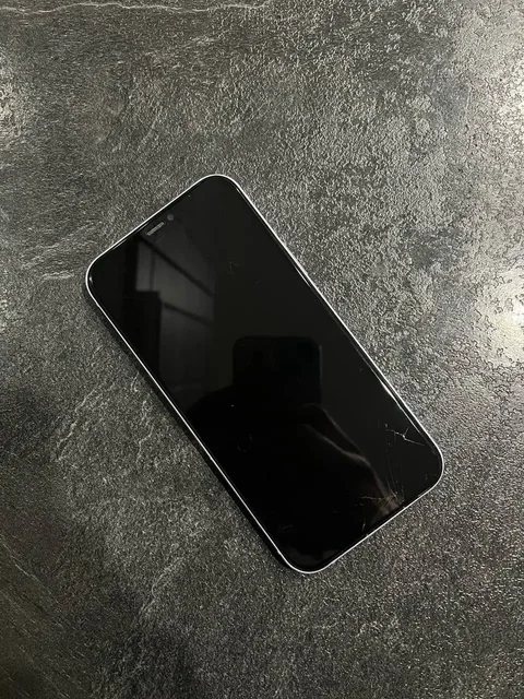 Обмен iPhone 12 - Электроника в Вологда