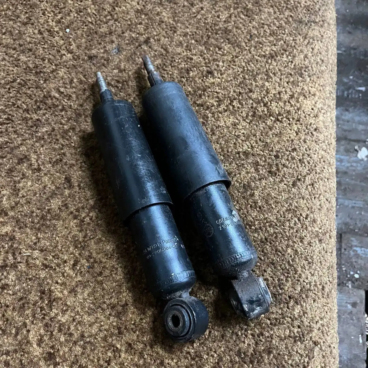 Продажа автозапчастей: рычаги, амортизаторы, тормозные диски