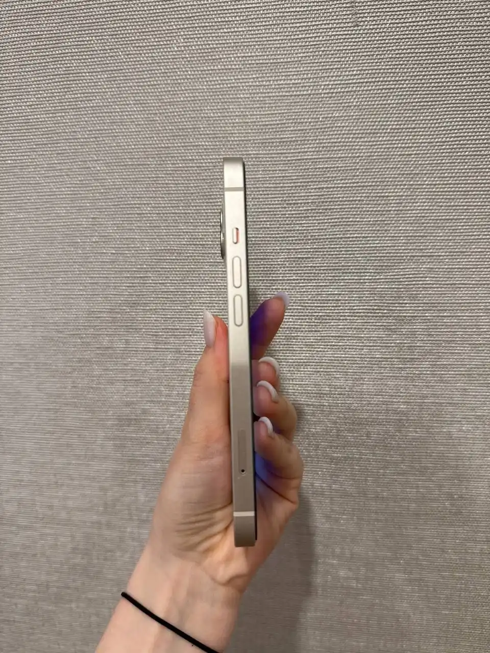 Айфон 13, 128 ГБ в идеальном состоянии