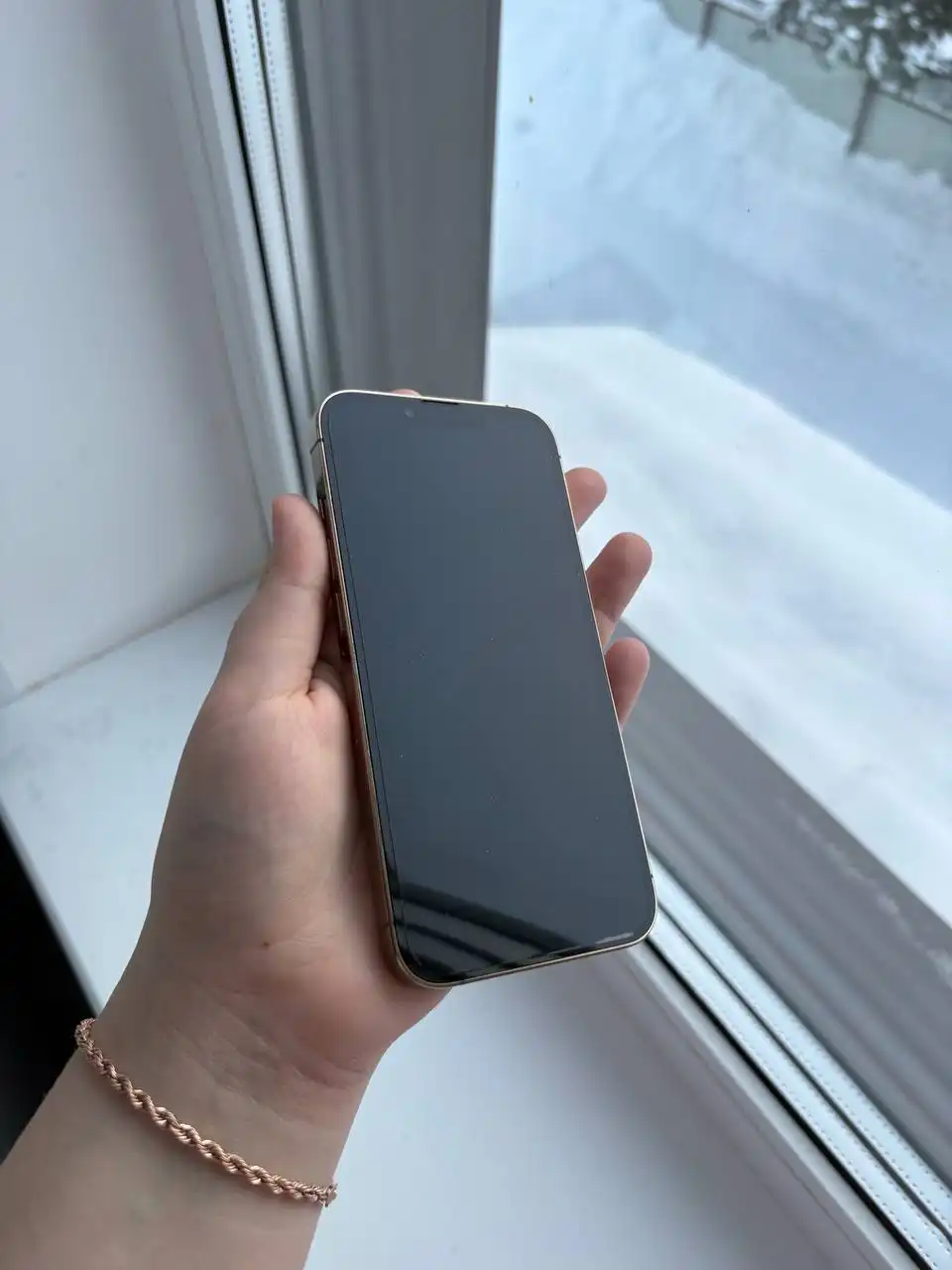 Продам iPhone 13 Pro 256 ГБ