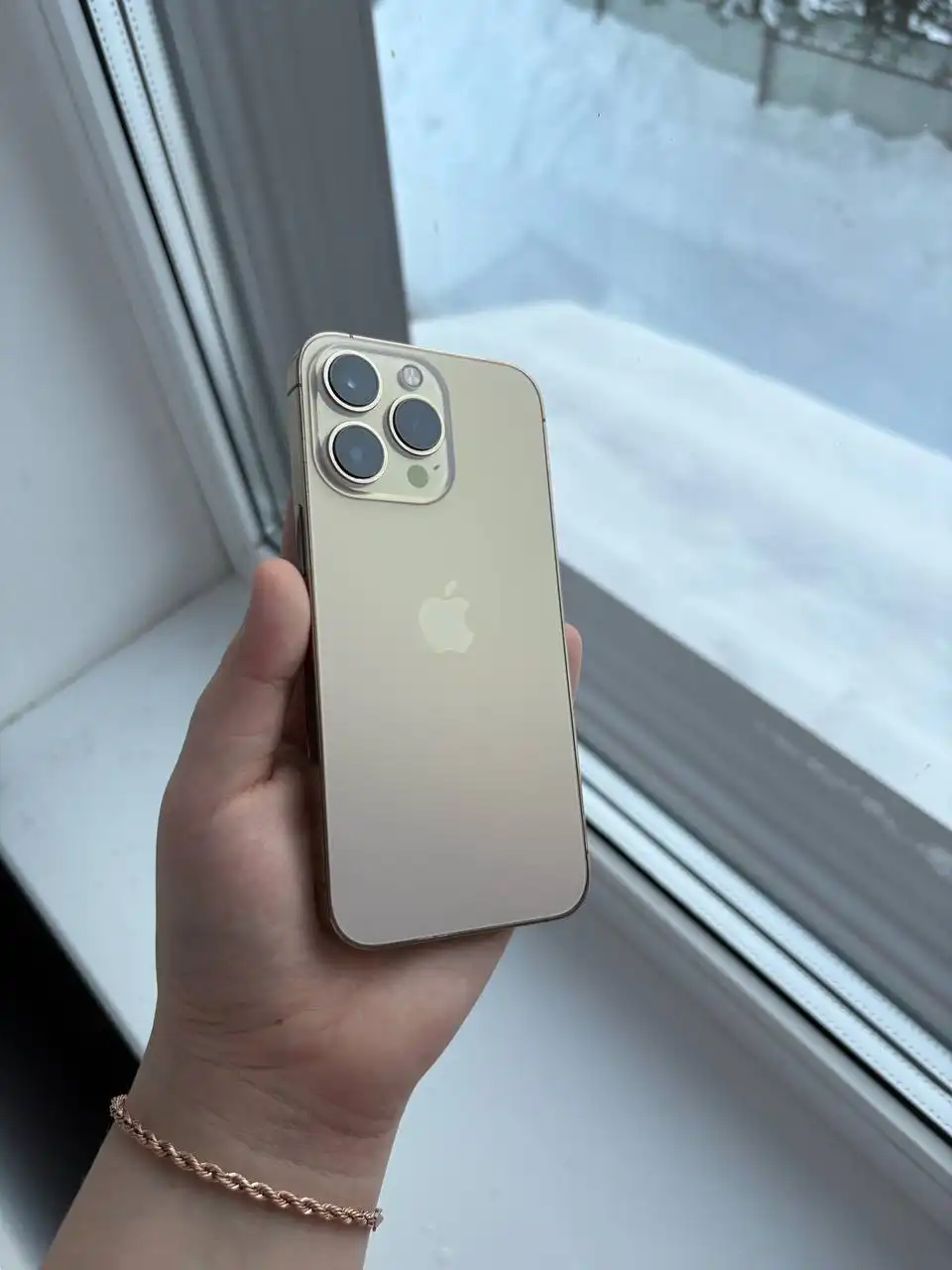 Продам iPhone 13 Pro 256 ГБ