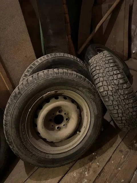 Продам зимнюю резину на Жигули R13 - частное объявление в Вологда