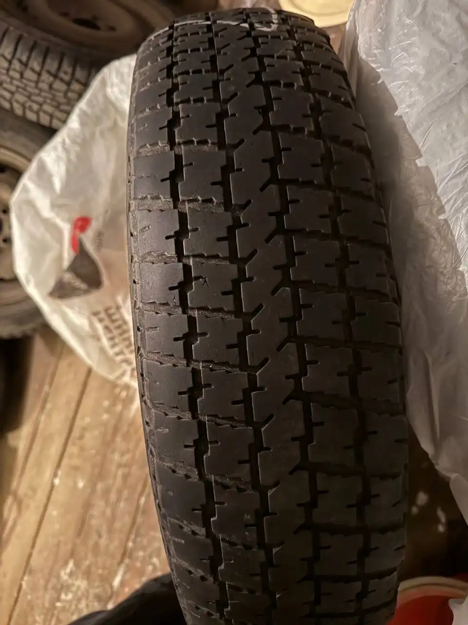 Продам колеса на Ниву r16 - Запчасти (Авто) в Вологда