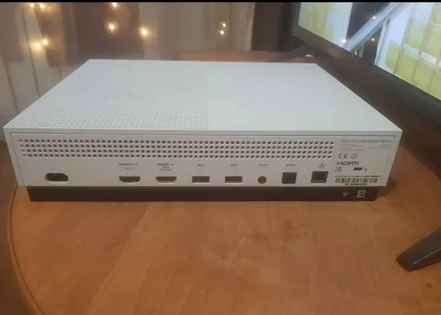 Продается консоль Xbox в идеальном состоянии - частное объявление в Вологда