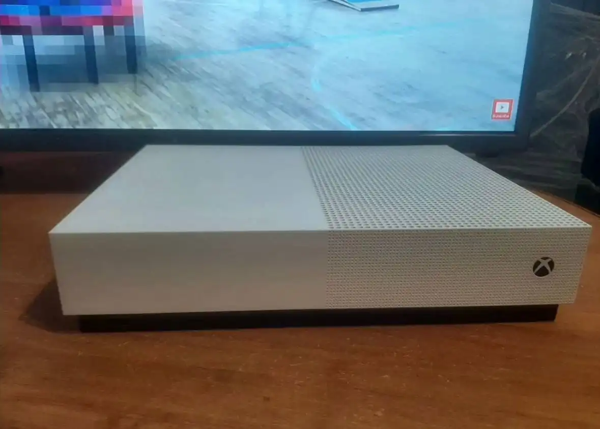 Продается консоль Xbox в идеальном состоянии - Электроника в Вологда