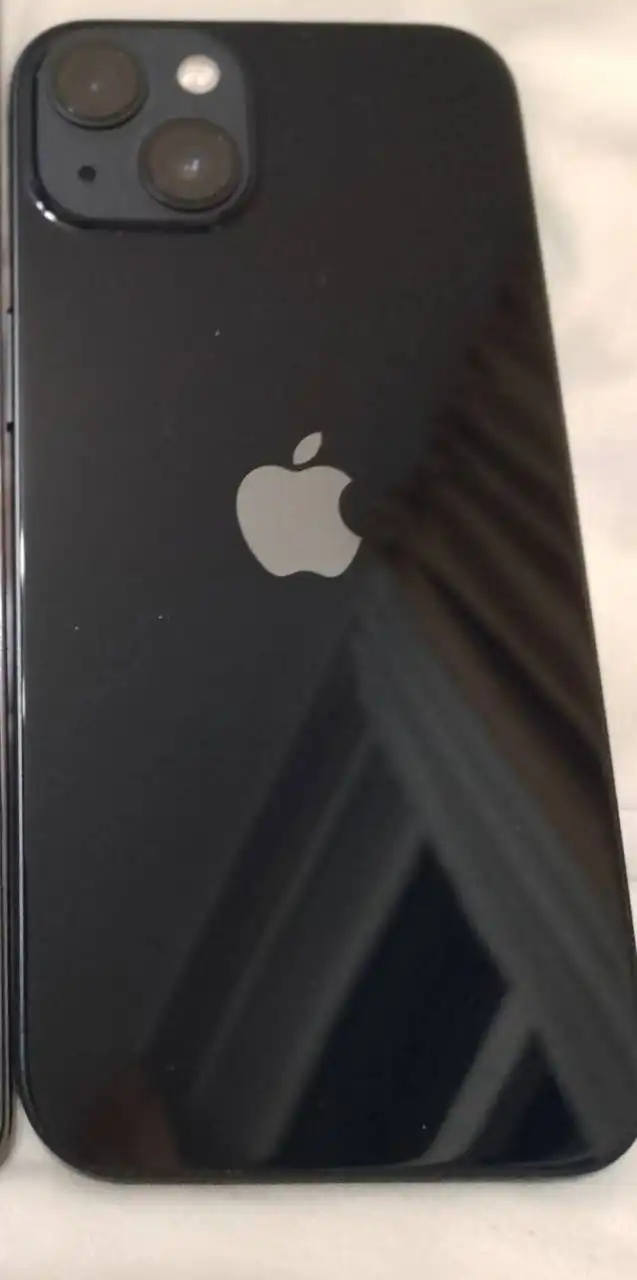 Продам iPhone 13 128 ГБ в отличном состоянии - Смартфоны и телефоны (Электроника) в Вологда