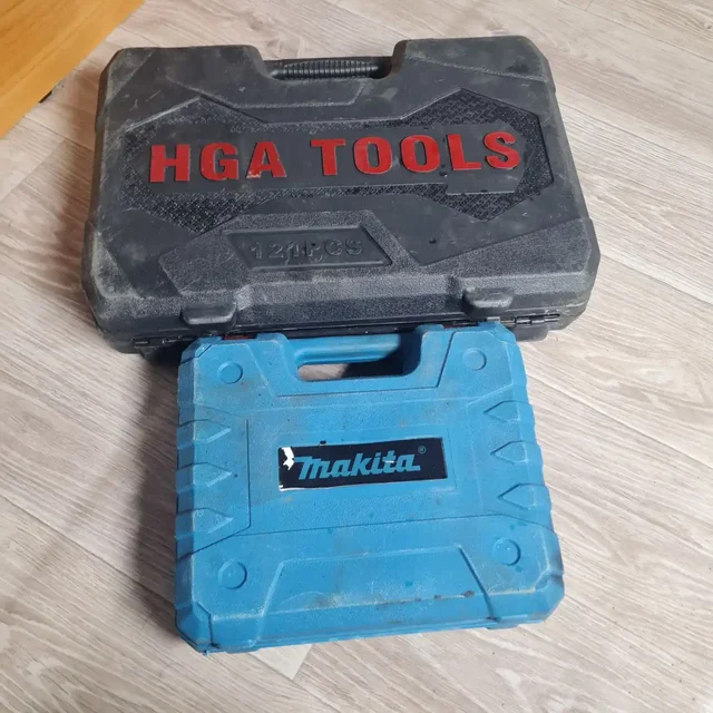 Продам набор инструментов с головками и переходниками - Автозапчасти в Вологда