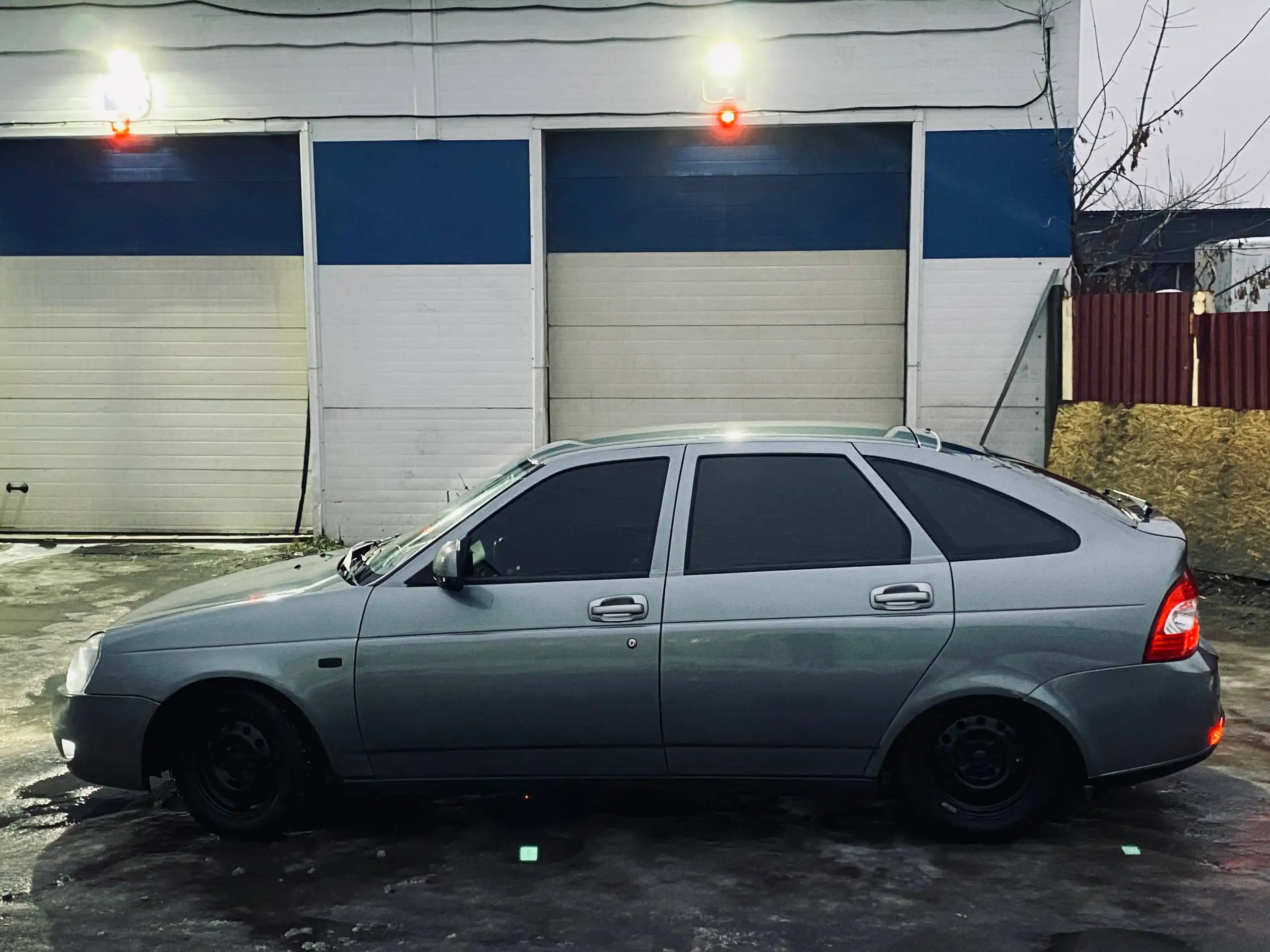 Продам Toyota Prius 2018 года - Легковые автомобили (Авто) в Вологда