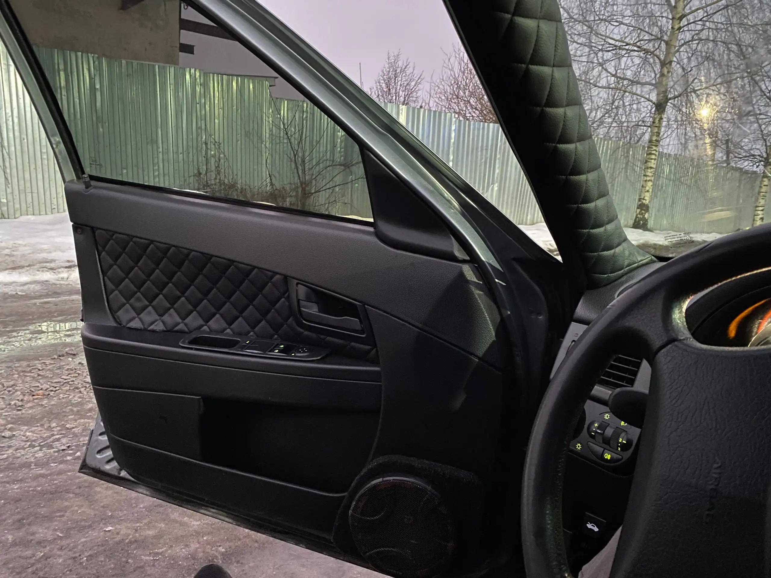 Продам Toyota Prius 2018 года - Легковые автомобили (Авто) в Вологда