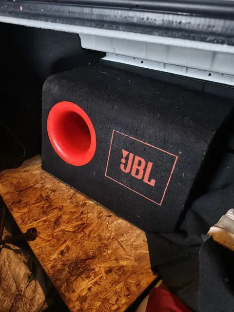 Продам саб, усел, провода колонки и прочая хрень - частное объявление в Вологда