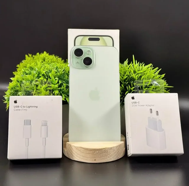 iPhone 15 128GB Green - Мониторы в Вологда