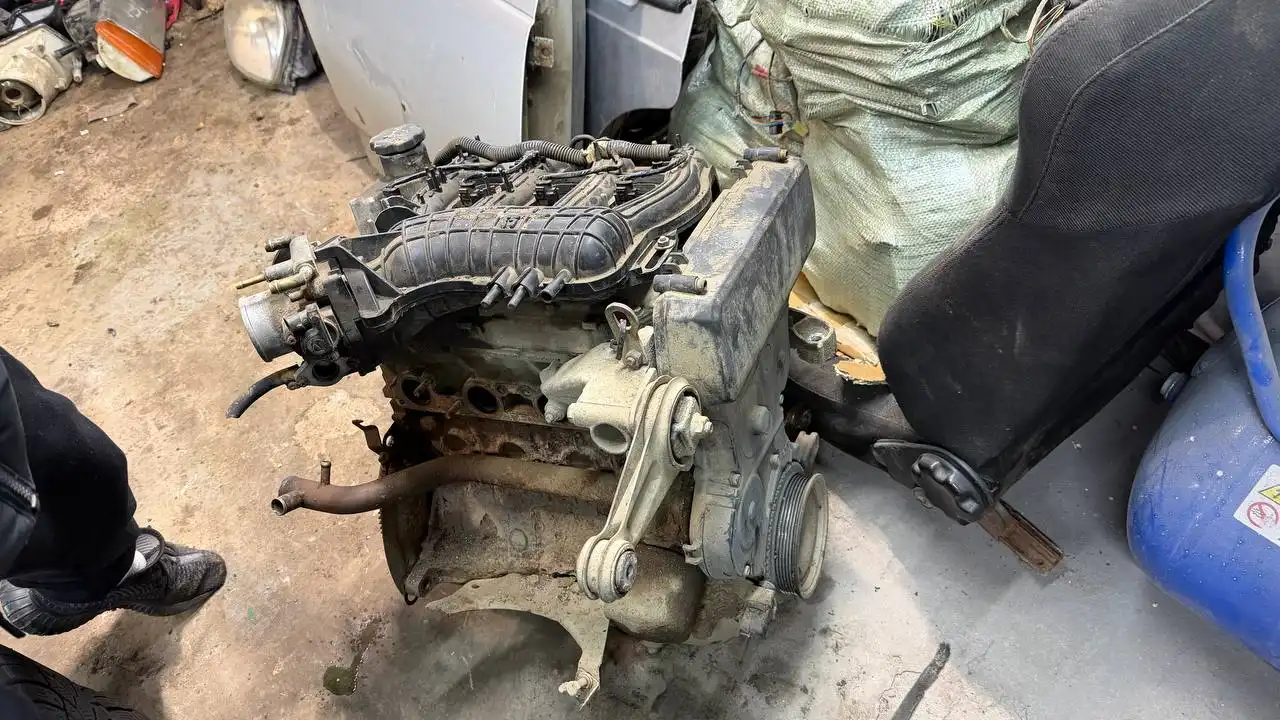 Запчасти для Lada Priora в наличии - Автомобильные запчасти (Запчасти) в Вологда