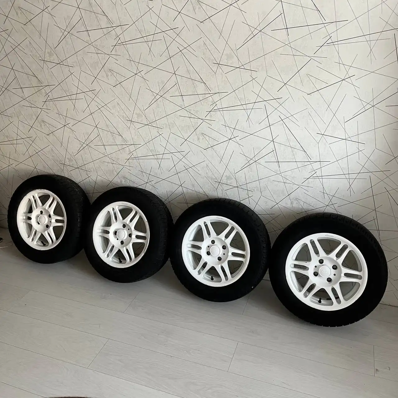 Продам комплект колес ВСМПО Антарес R14 - Запчасти (Авто) в Вологда