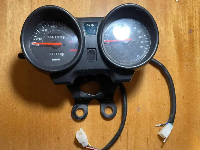 Продам приборку и багажник на Альфа Ромео - Магнитолы и аудио в Вологда