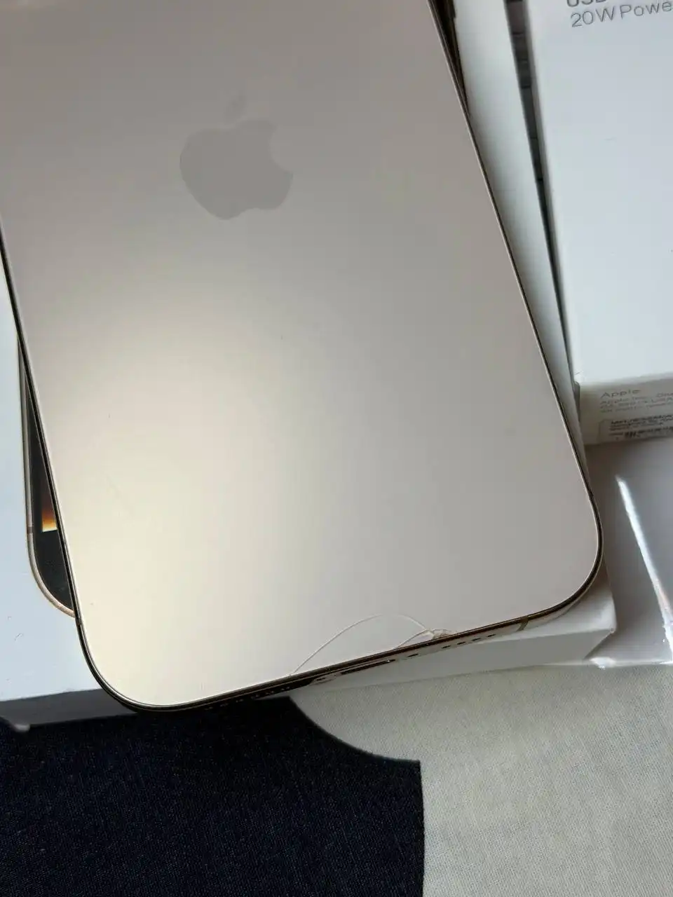 iPhone 16 Pro Max 256GB в отличном состоянии - Смартфоны (Электроника) в Вологда