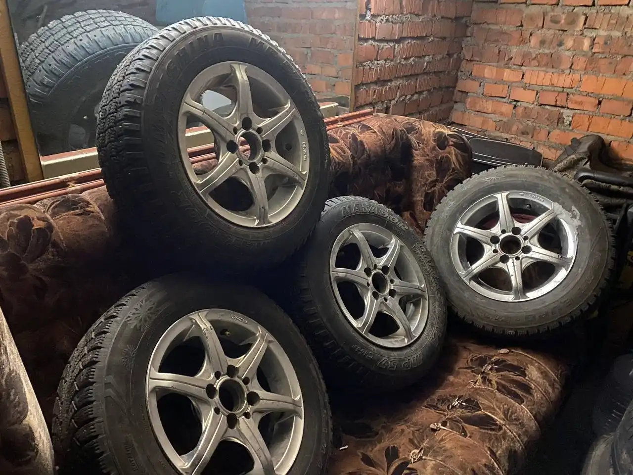 Продам литье R13 4x98 с резиной - Запчасти (Авто) в Вологда