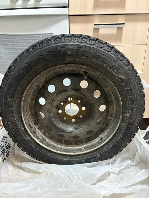 Продажа зимней и летней резины с дисками - Автомобили в Вологда