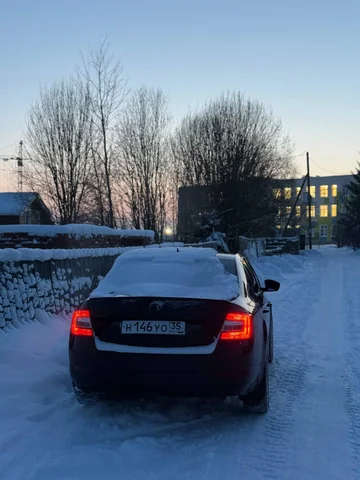 Продам задние фонари Шкода Октавия оригинал - Автомагнитолы в Вологда