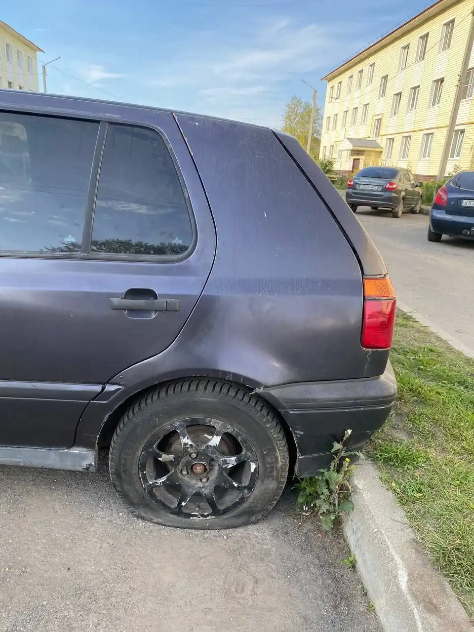 Продам Volkswagen Golf - Легковые автомобили (Авто) в Вологда