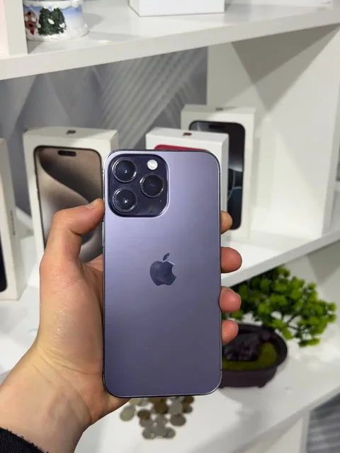 iPhone 14 Pro Max 128GB в отличном состоянии - Мониторы в Вологда