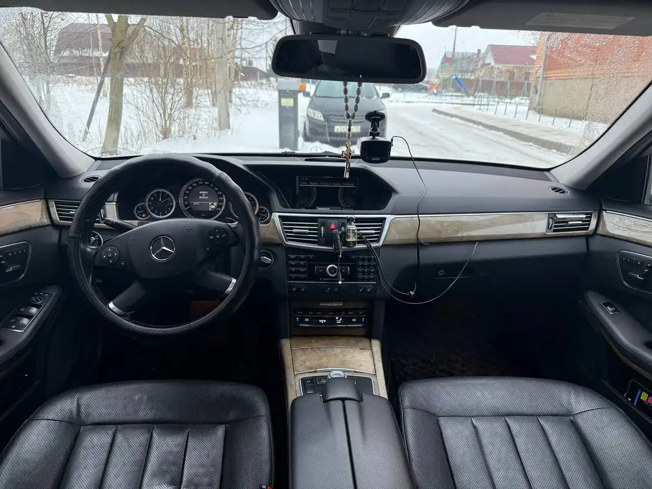 Автомобиль 2010 года, 3 литра, 231 л.с. - Барахолка (Авто) в Вологда