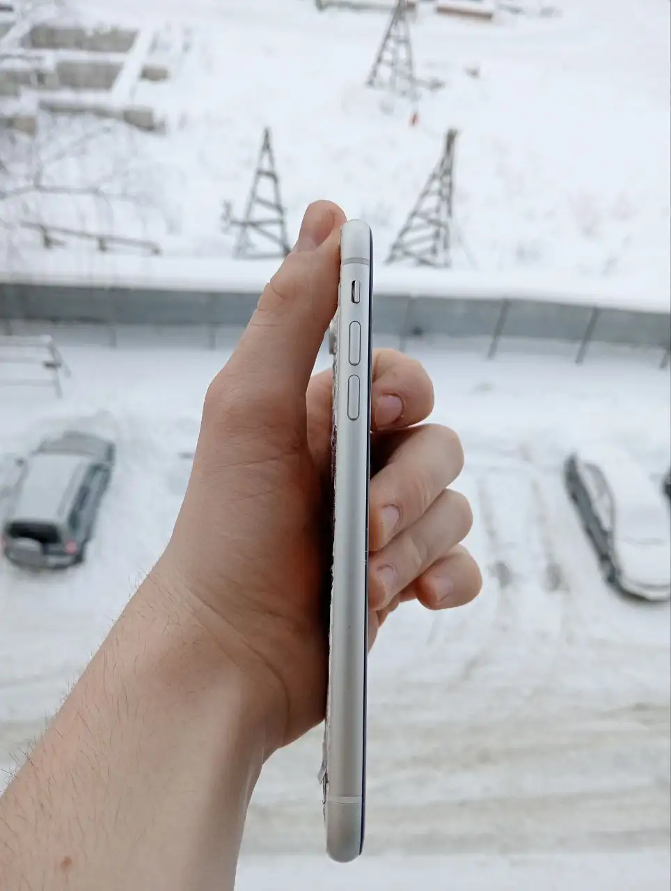 Продам телефон с битой крышкой и точками на экране - Смартфоны (Электроника) в Вологда