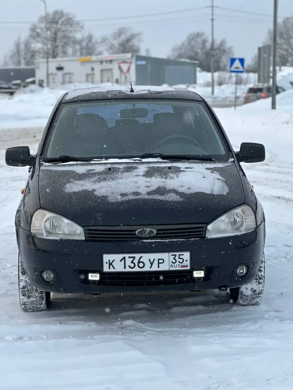 Продам автомобиль 2012 года, два хозяина, черный салон, кондиционер, АБС - Авто в Вологда