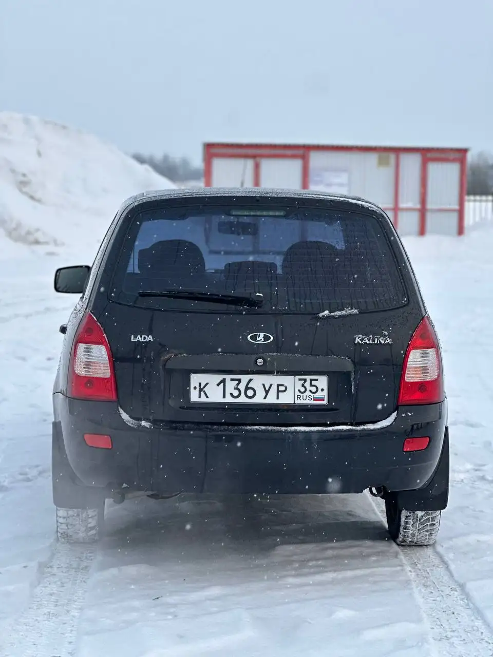 Продам автомобиль 2012 года, два хозяина, черный салон, кондиционер, АБС - Авто в Вологда