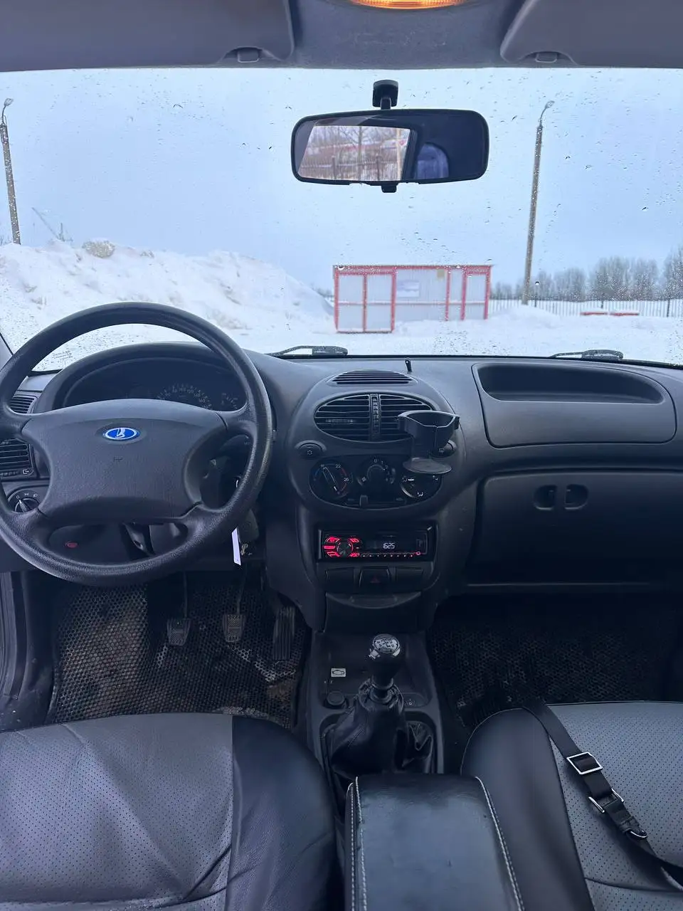 Продам автомобиль 2012 года, два хозяина, черный салон, кондиционер, АБС - Авто в Вологда