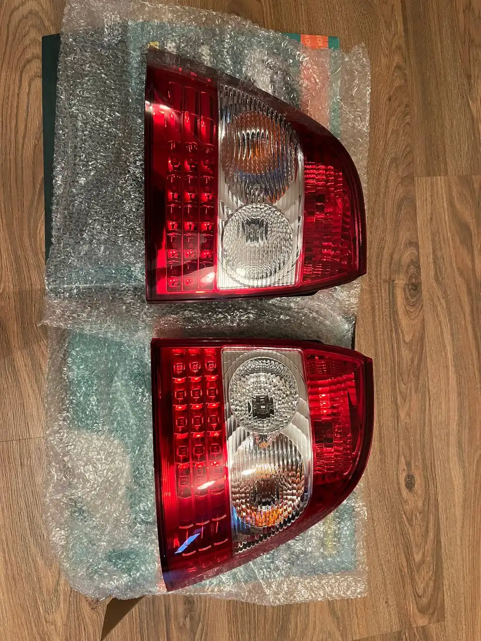 Продам диодные фары на Приору - Запчасти (Авто) в Вологда