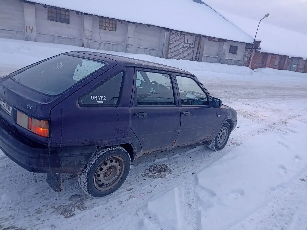 Продам Иж Ода 2126 2003 года - Авто в Вологда