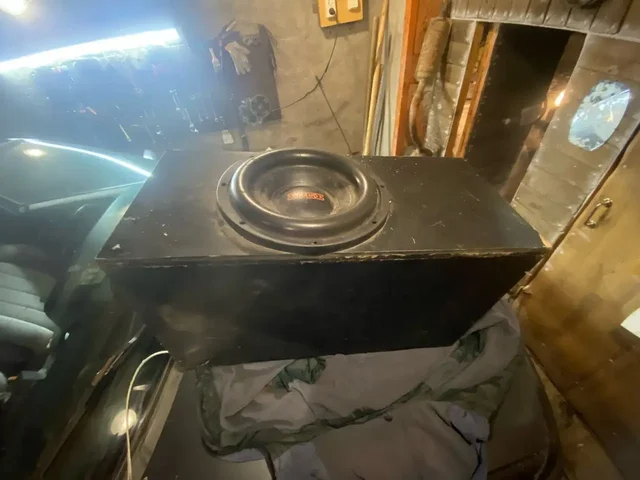 Продам саб с усилителем 20к - Фототехника в Вологда