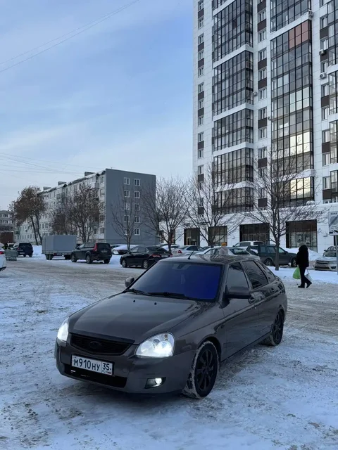 Продажа Лада Приора 2014 года с пробегом 182000 км - Вездеходы в Вологда