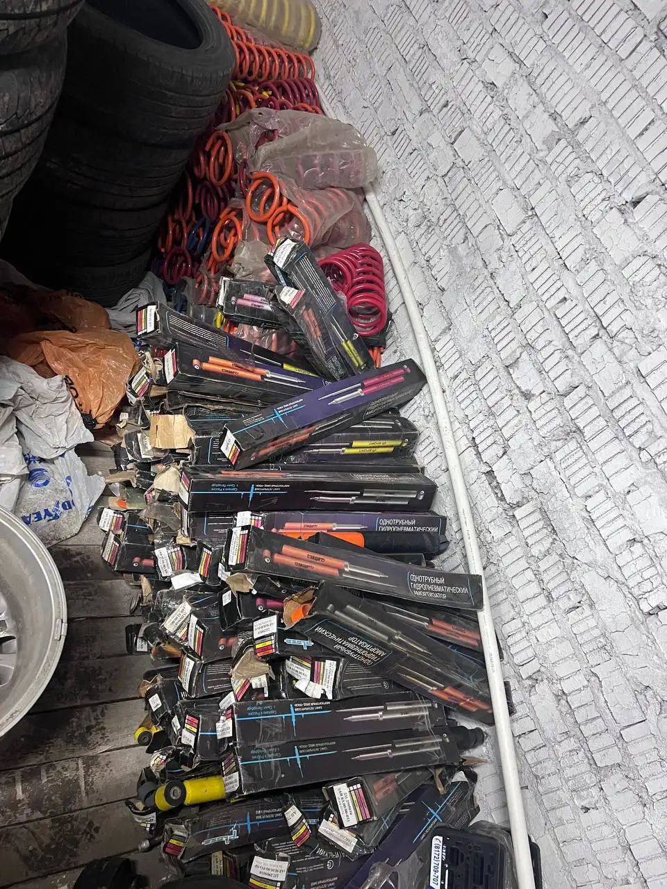 Продам подвеску на ВАЗ 2107 - Автомобильные запчасти (Запчасти) в Вологда