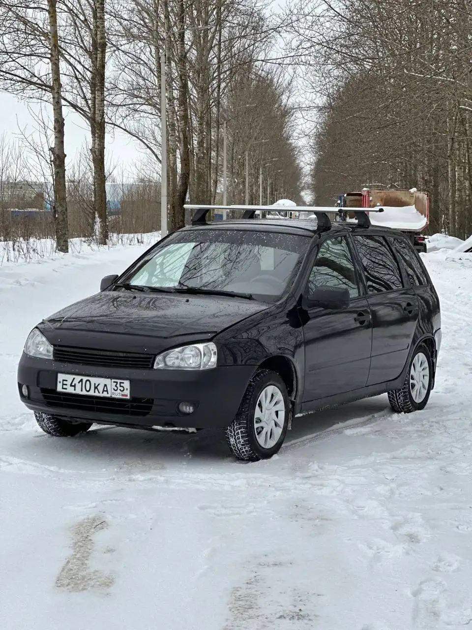 Продам Ладу Калину 2010 года с кондиционером и новой резиной - Легковые автомобили (Авто) в Вологда